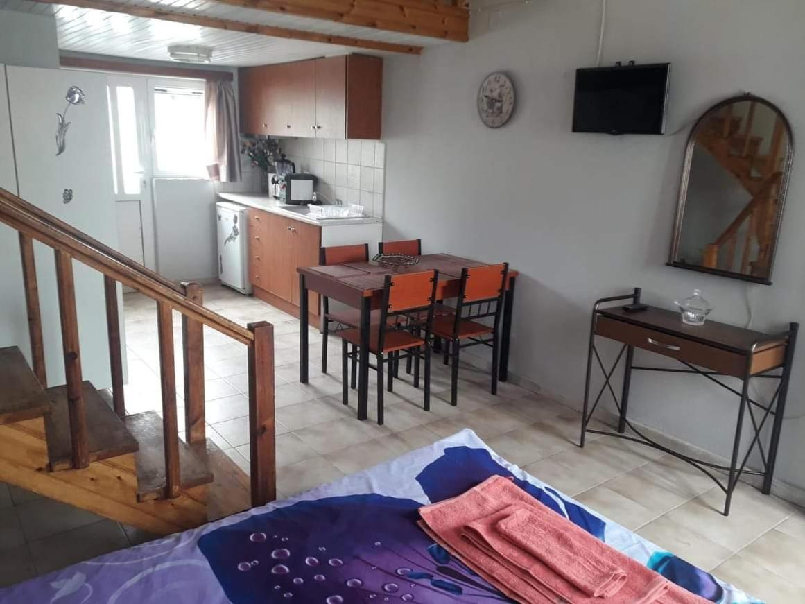 Jenny Studios Пілос Екстер'єр фото